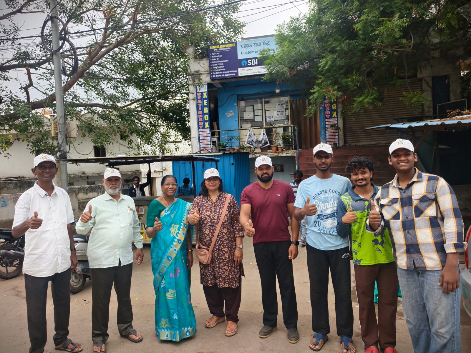 Smile With Shine Welfare Society serving warm breakfast on the July 7 Tuesday breakfast drive in Hyderabad
